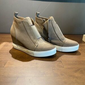 Women's Tan Wedge Sneakers